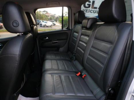 VOLKSWAGEN Amarok 3.0 V6 CABINE DUPLA HIGHLINE 4X4 TURBO INTERCOOLER AUTOMÁTICO, Foto 6 VOLKSWAGEN Amarok 3.0 V6 CABINE DUPLA HIGHLINE 4X4 TURBO INTERCOOLER AUTOMÁTICO, Foto 6