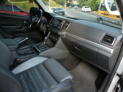 VOLKSWAGEN Amarok 3.0 V6 CABINE DUPLA HIGHLINE 4X4 TURBO INTERCOOLER AUTOMÁTICO, Foto 9 VOLKSWAGEN Amarok 3.0 V6 CABINE DUPLA HIGHLINE 4X4 TURBO INTERCOOLER AUTOMÁTICO, Foto 9