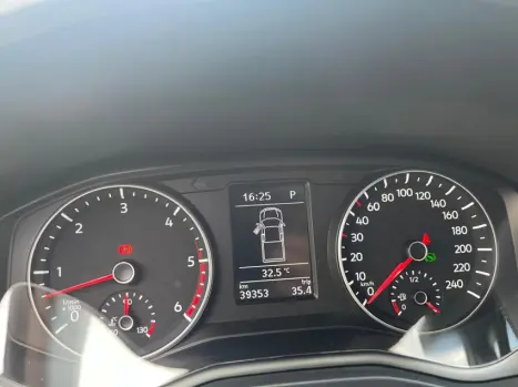 VOLKSWAGEN Amarok 3.0 V6 CABINE DUPLA COMFORT 4X4 TURBO INTERCOOLER AUTOM�TICO, Foto 12