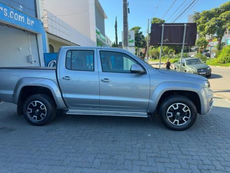VOLKSWAGEN Amarok 3.0 V6 CABINE DUPLA COMFORT 4X4 TURBO INTERCOOLER AUTOM�TICO, Foto 4
