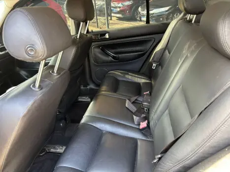 VOLKSWAGEN Bora 2.0 4P AUTOM�TICO, Foto 12