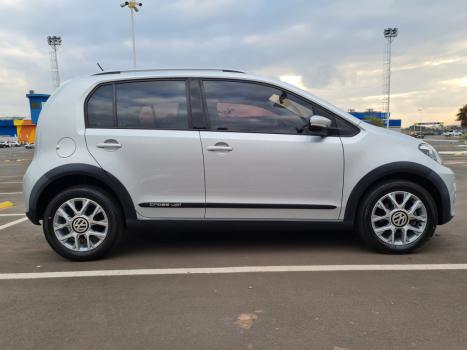 VOLKSWAGEN Cross UP 1.0 12V 4P TSI FLEX, Foto 6