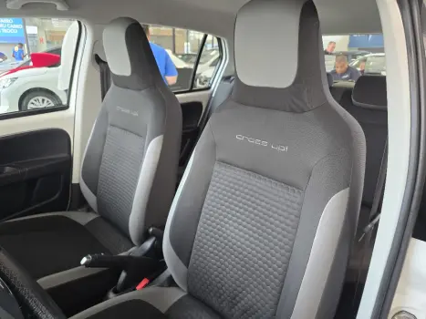 VOLKSWAGEN Cross UP 1.0 12V 4P TSI FLEX, Foto 14