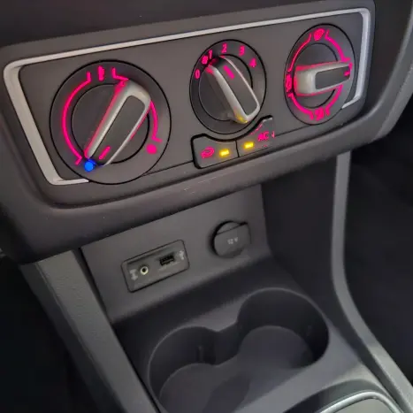 VOLKSWAGEN Crossfox 1.6 4P FLEX I-MOTION AUTOMATIZADO, Foto 15