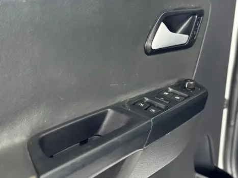 VOLKSWAGEN Fox 1.0 4P FLEX, Foto 10