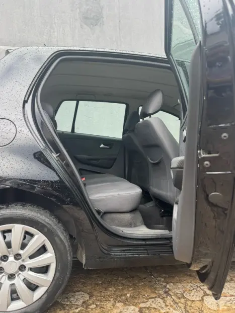 VOLKSWAGEN Fox 1.0 4P FLEX, Foto 4