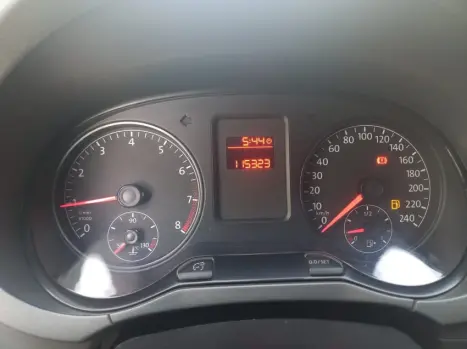 VOLKSWAGEN Fox 1.6 4P TREND FLEX, Foto 13