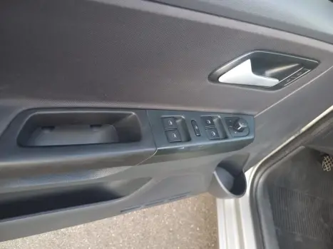 VOLKSWAGEN Fox 1.6 4P TREND FLEX, Foto 14