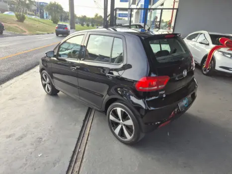 VOLKSWAGEN Fox 1.6 4P, Foto 6