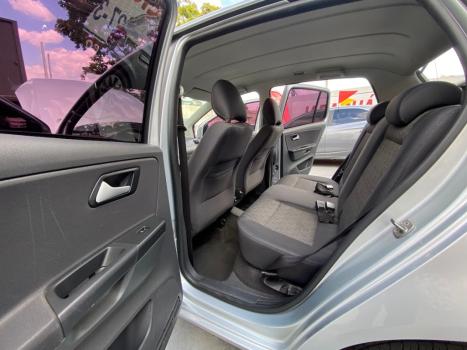 VOLKSWAGEN Fox 1.6 4P, Foto 7