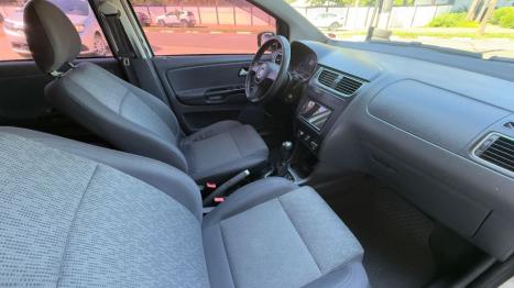 VOLKSWAGEN Fox 1.6 4P, Foto 8