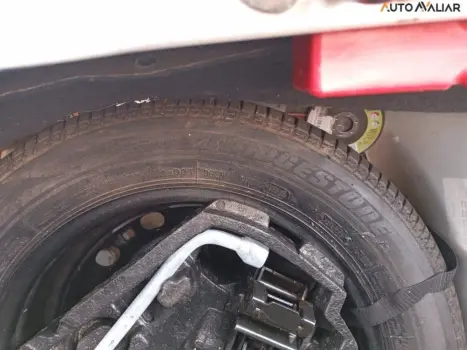 VOLKSWAGEN Fox 1.6 4P, Foto 5