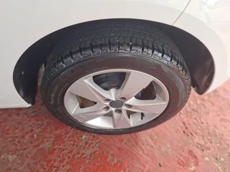 VOLKSWAGEN Fox 1.6 4P MSI TRENDLINE FLEX, Foto 14