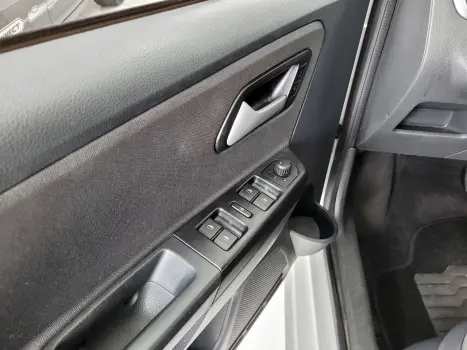 VOLKSWAGEN Fox 1.6 4P FLEX MSI COMFORTLINE AUTOMATIZADO, Foto 11