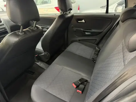 VOLKSWAGEN Fox 1.6 4P FLEX, Foto 9