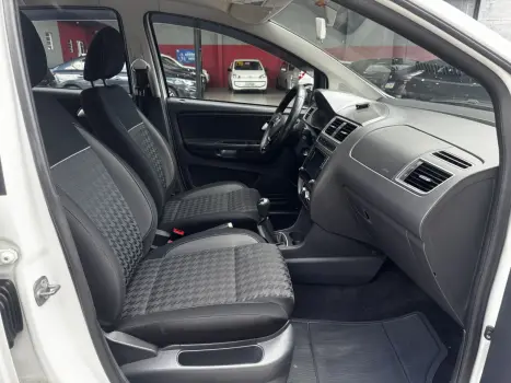 VOLKSWAGEN Fox 1.6 4P MSI COMFORTLINE FLEX, Foto 11
