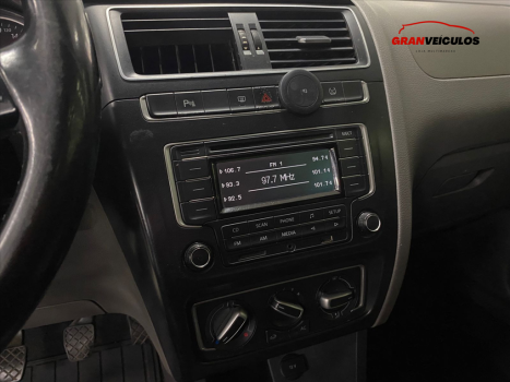 VOLKSWAGEN Fox 1.6 4P HIGHLINE FLEX, Foto 9