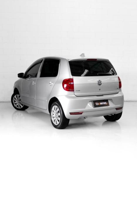 VOLKSWAGEN Fox 1.6 4P, Foto 2