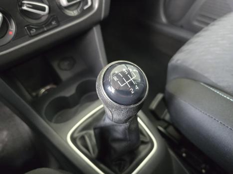 VOLKSWAGEN Fox 1.6 4P MSI COMFORTLINE FLEX, Foto 9