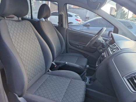 VOLKSWAGEN Fox 1.6 4P, Foto 7