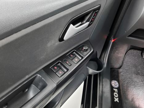 VOLKSWAGEN Fox 1.6 4P MSI TRENDLINE FLEX, Foto 7