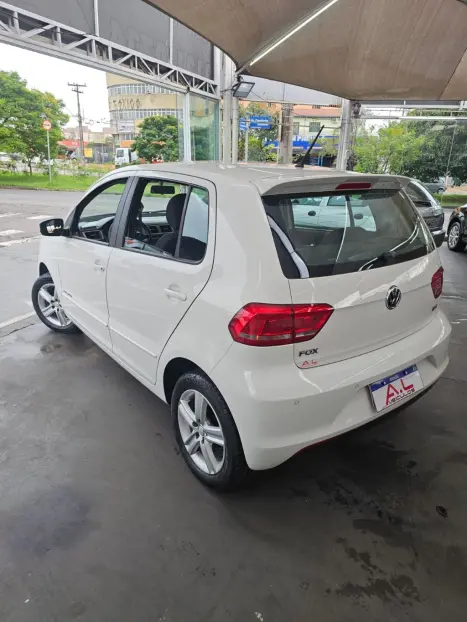 VOLKSWAGEN Fox 1.6 4P COMFORTLINE FLEX, Foto 4