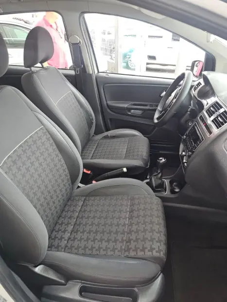 VOLKSWAGEN Fox 1.6 4P COMFORTLINE FLEX, Foto 15