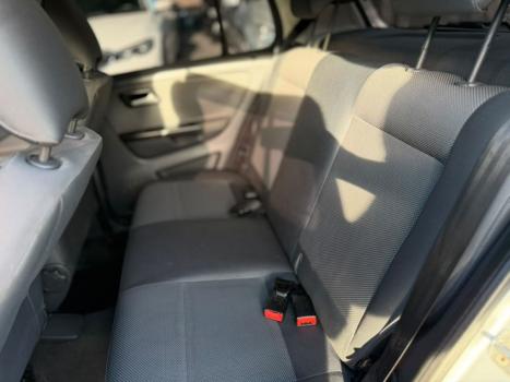 VOLKSWAGEN Fox 1.6 4P, Foto 21