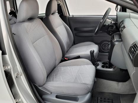 VOLKSWAGEN Fox 1.6 PLUS FLEX, Foto 8