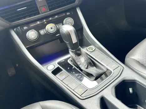 VOLKSWAGEN Jetta 1.4 16V 4P TSI CONFORTLINE AUTOMTICO, Foto 16