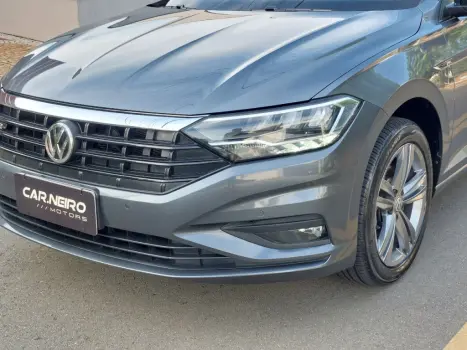 VOLKSWAGEN Jetta 1.4 4P 250 TSI R-LINE AUTOMTICO, Foto 2