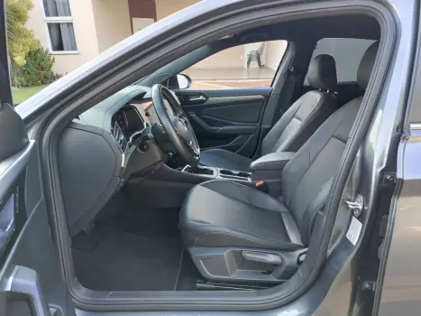 VOLKSWAGEN Jetta 1.4 4P 250 TSI R-LINE AUTOMTICO, Foto 6