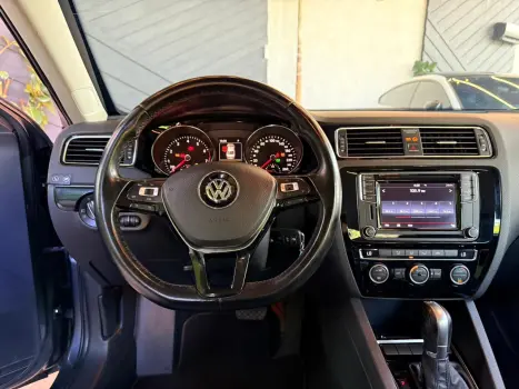 VOLKSWAGEN Jetta 1.4 4P 250 TSI TURBO COMFORTLINE AUTOM�TICO, Foto 14