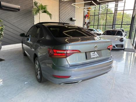 VOLKSWAGEN Jetta 1.4 4P 250 TSI R-LINE AUTOM�TICO, Foto 6