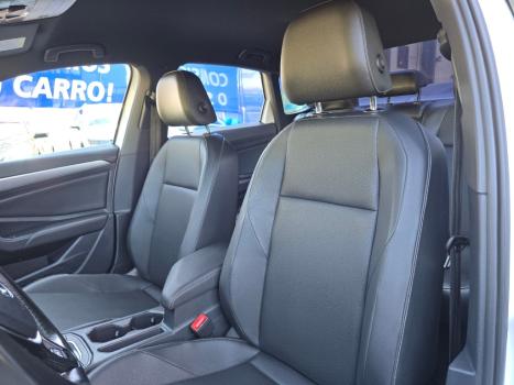 VOLKSWAGEN Jetta 1.4 4P 250 TSI R-LINE AUTOMÁTICO, Foto 17