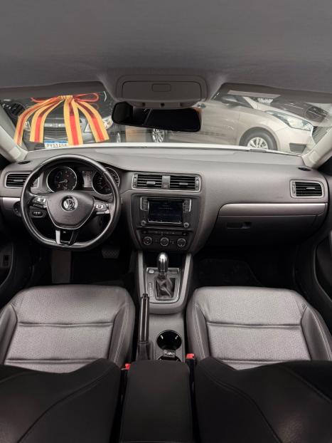 VOLKSWAGEN Jetta 1.4 4P 250 TSI TURBO COMFORTLINE AUTOMÁTICO, Foto 9