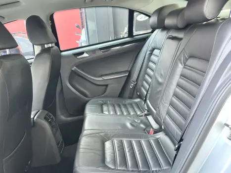 VOLKSWAGEN Jetta 2.0 4P TSI HIGHLINE 211 CV AUTOMTICO, Foto 8