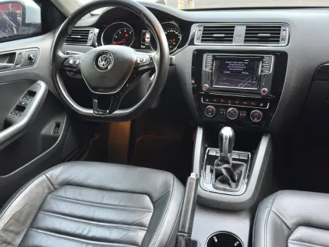 VOLKSWAGEN Jetta 2.0 4P TSI HIGHLINE 211 CV AUTOMTICO, Foto 13