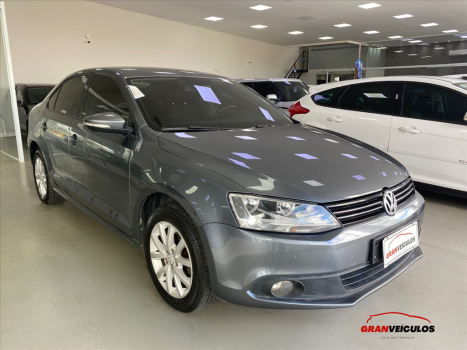 VOLKSWAGEN Jetta 2.0 4P FLEX COMFORTLINE TIPTRONIC AUTOMTICO, Foto 3