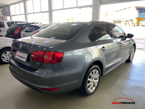 VOLKSWAGEN Jetta 2.0 4P FLEX COMFORTLINE TIPTRONIC AUTOMTICO, Foto 4