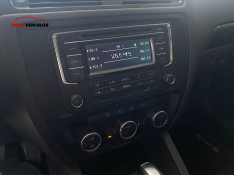VOLKSWAGEN Jetta 2.0 4P FLEX COMFORTLINE TIPTRONIC AUTOMTICO, Foto 8