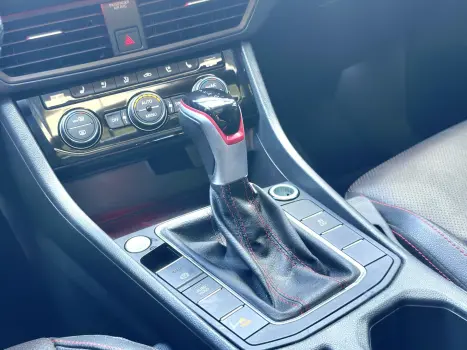 VOLKSWAGEN Jetta 2.0 4P 350 TSI GLI AUTOM�TICO DSG, Foto 18