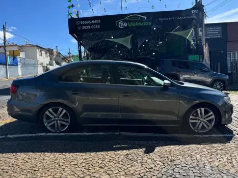 VOLKSWAGEN Jetta 2.0 4P TSI HIGHLINE 211 CV AUTOM�TICO, Foto 1