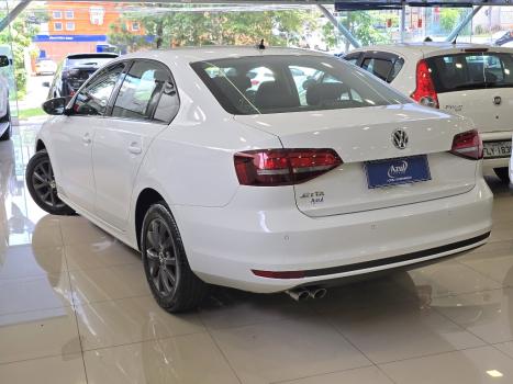 VOLKSWAGEN Jetta 2.0 4P TRENDLINE FLEX AUTOM�TICO, Foto 4
