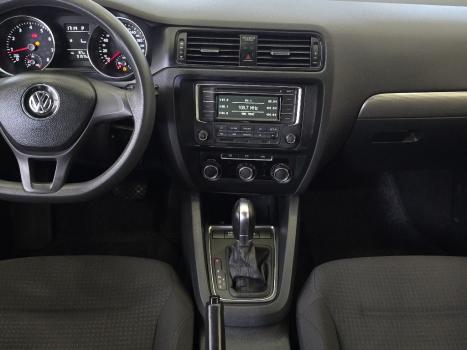 VOLKSWAGEN Jetta 2.0 4P TRENDLINE FLEX AUTOM�TICO, Foto 8