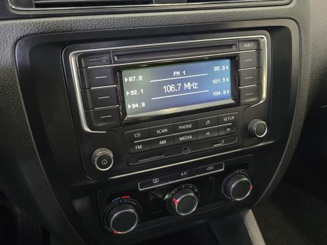 VOLKSWAGEN Jetta 2.0 4P TRENDLINE FLEX AUTOM�TICO, Foto 13