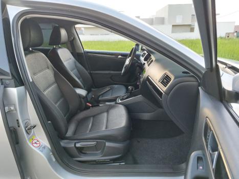 VOLKSWAGEN Jetta 2.0 4P FLEX COMFORTLINE TIPTRONIC AUTOM�TICO, Foto 15