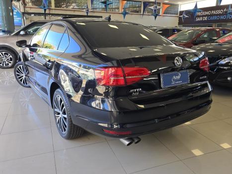 VOLKSWAGEN Jetta 2.0 4P TSI HIGHLINE 211 CV AUTOM�TICO, Foto 4