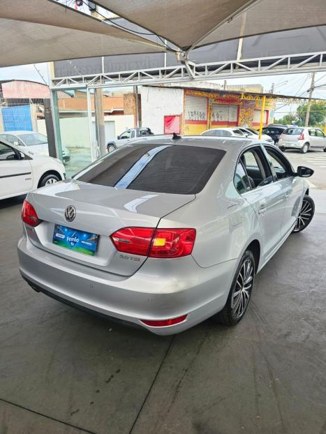 VOLKSWAGEN Jetta 2.0 4P TSI HIGHLINE 200 CV AUTOM�TICO, Foto 5