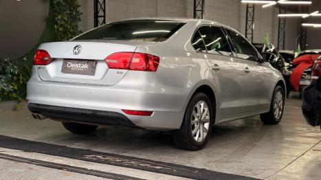 VOLKSWAGEN Jetta 2.0 4P COMFORTLINE TIPTRONIC AUTOM�TICO, Foto 4